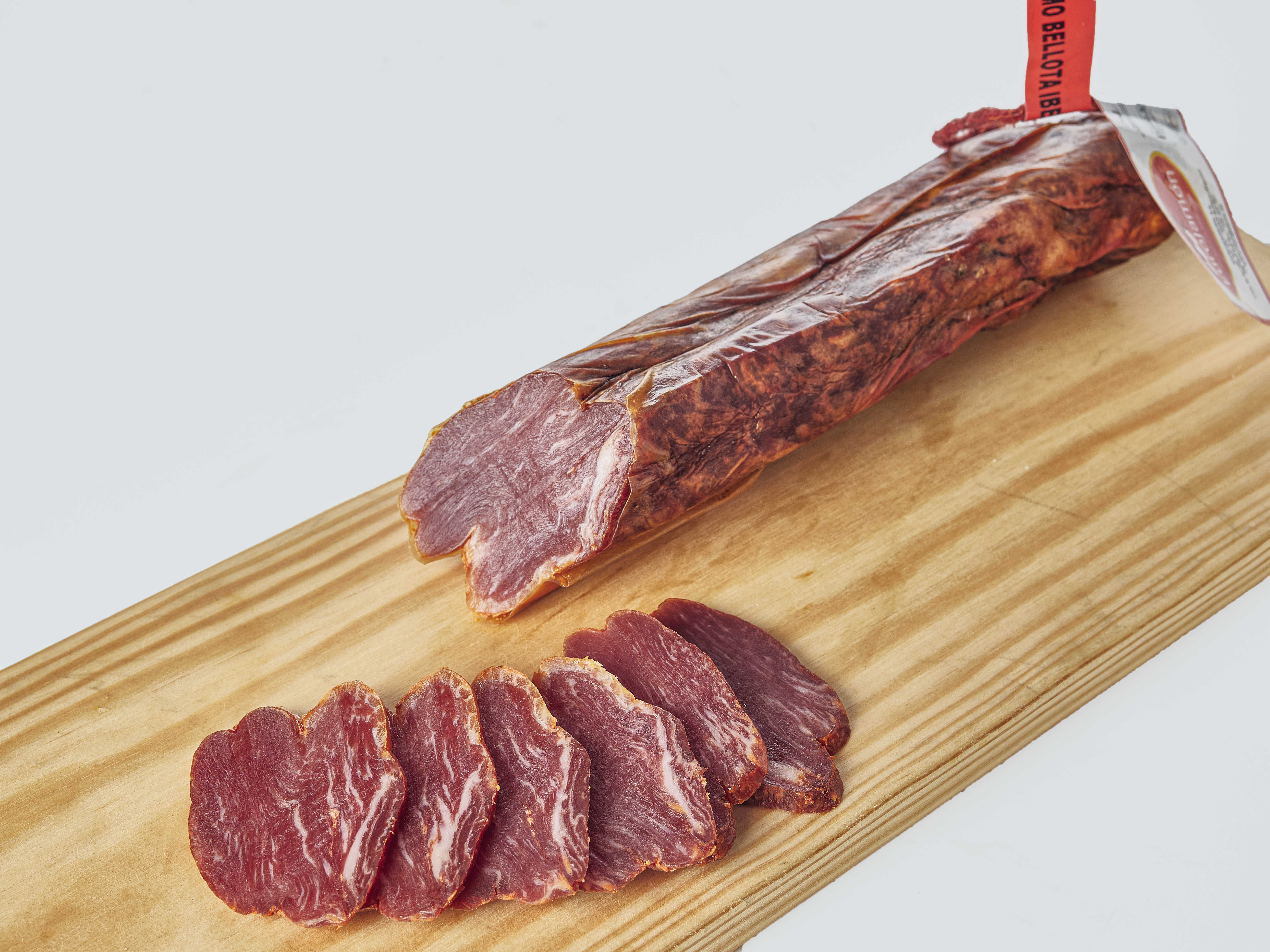 Lomo de Bellota Ibérico "Con Pimentón"  50% R.I. (Medio)<span class='product-attribute-in-name'><strong>Rangos Lomo de Bellota</strong>: 0,650 - 0,750 kg</span>