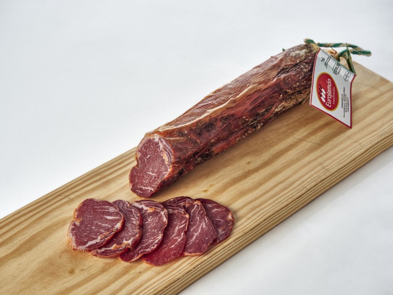 Lomo de Cebo de Campo Ibérico "Con Pimentón"  50% R.I. (Medio)<span class='product-attribute-in-name'><strong>Rangos Lomo de Cebo de Campo</strong>: 0,650 - 0,750 kg</span>